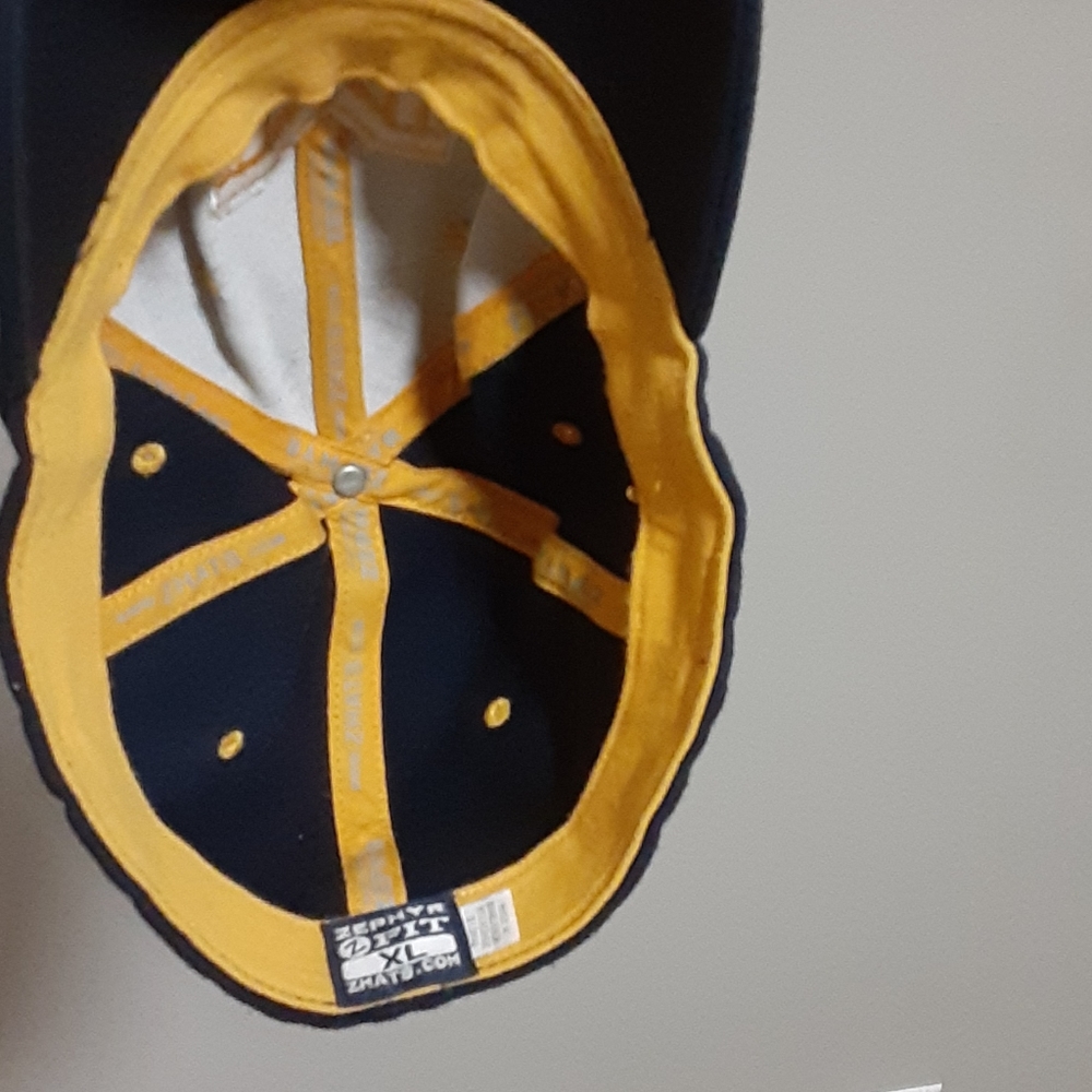 Hat - Picture 2 of 3